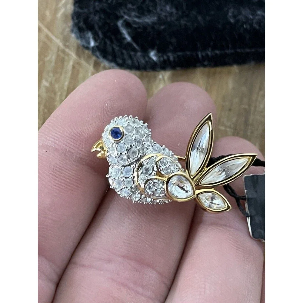 Swarovski Crystal Clear & Blue Eye Gold Tone Bird Brooch Pin Rare Discontinued - Picture 16 of 16